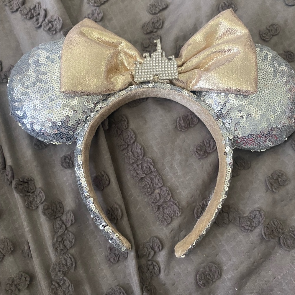 disney minnie silver ears